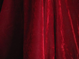 Curtain Velvet Red (1m x 3m) [x=2]