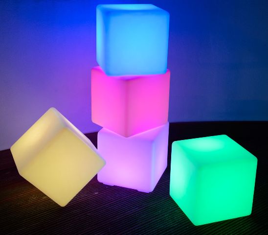Cube LED Light up 50 x 50 x 50cm (battery powered)